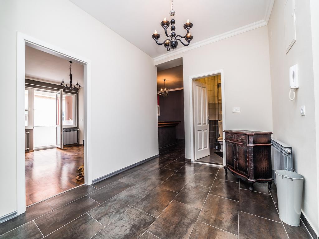 Suites Donna Бихач Экстерьер фото